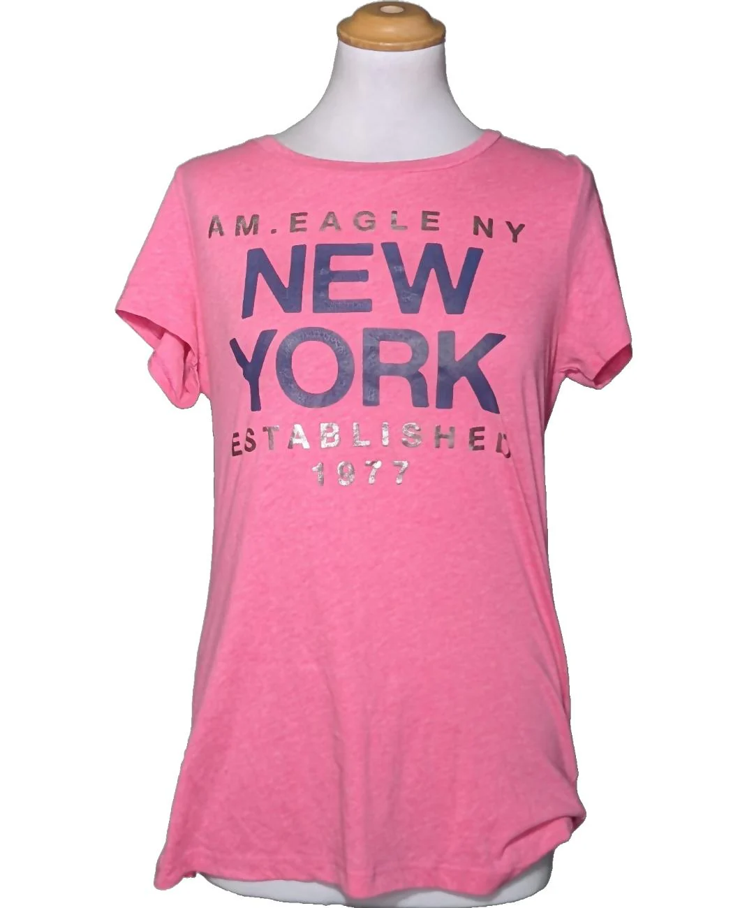 AMERICAN EAGLE OUTFITTERS