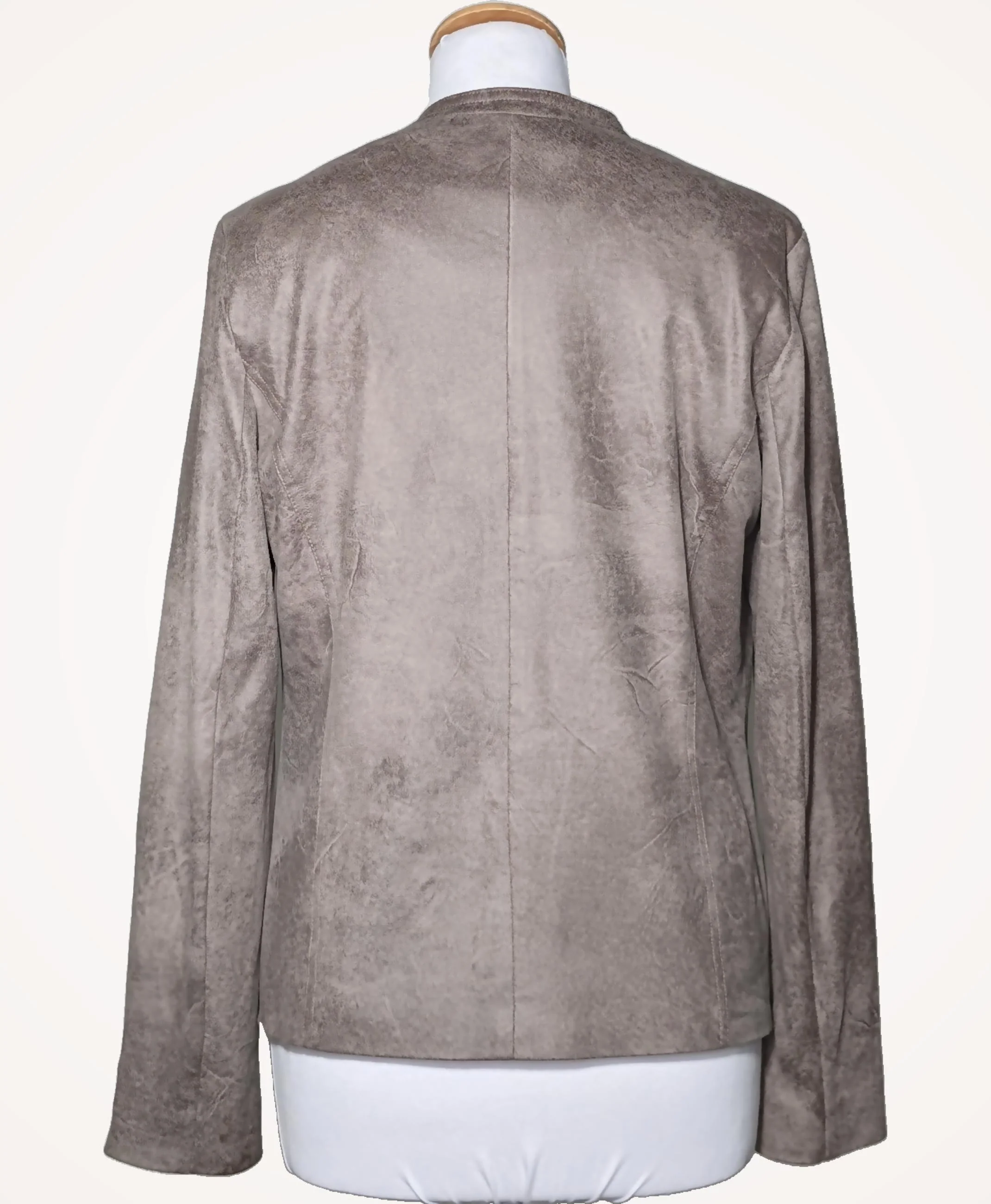 ARMAND THIERY - Image 4