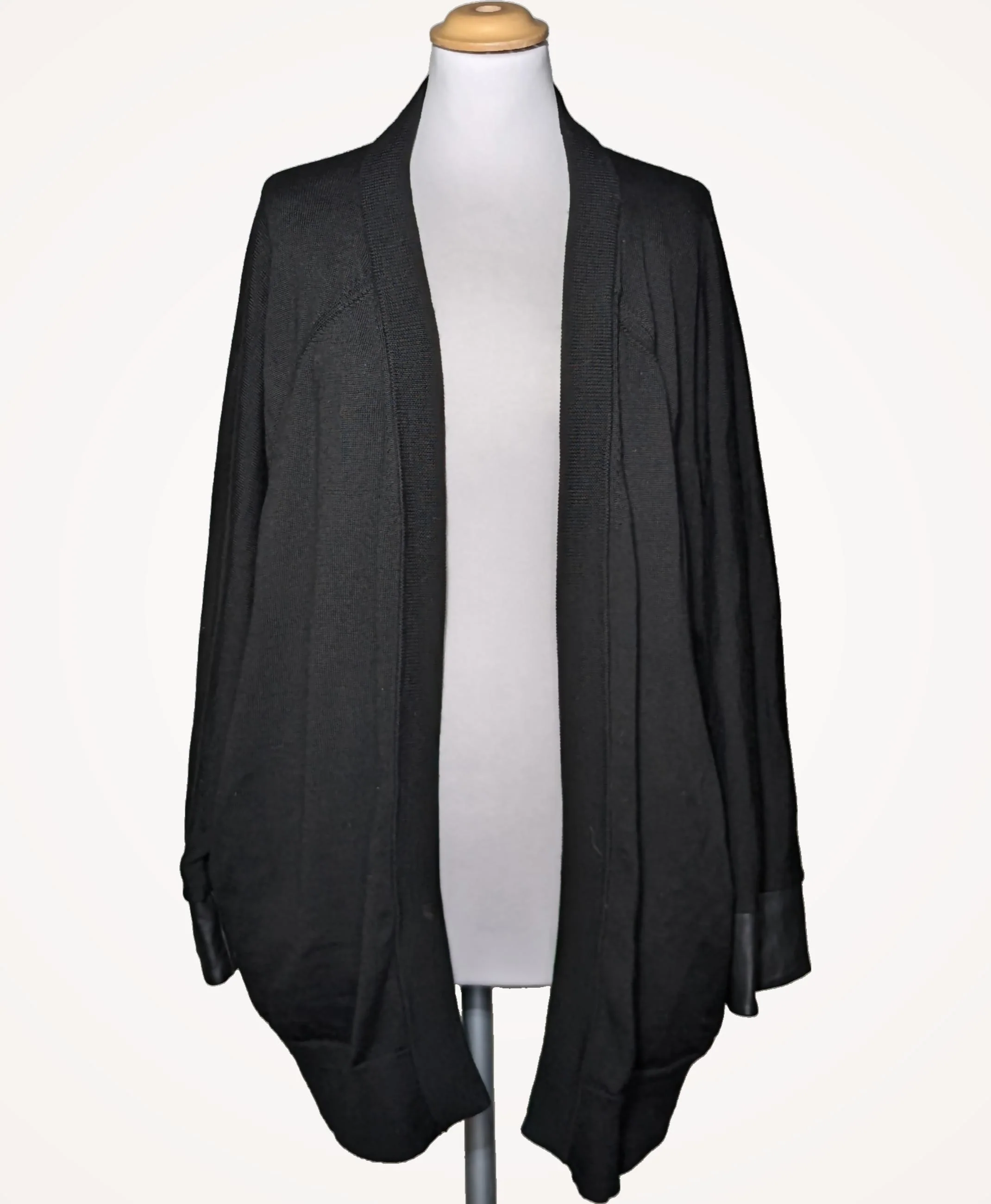 COS - Image 3