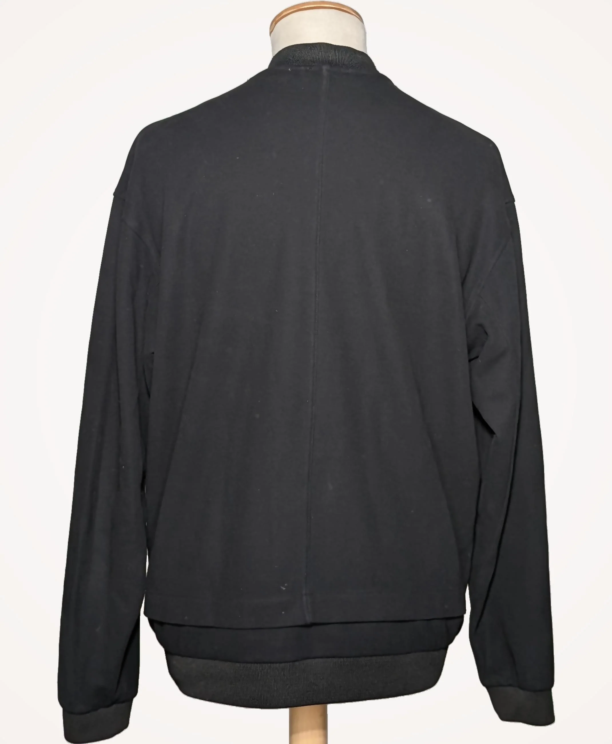 COS - Image 4
