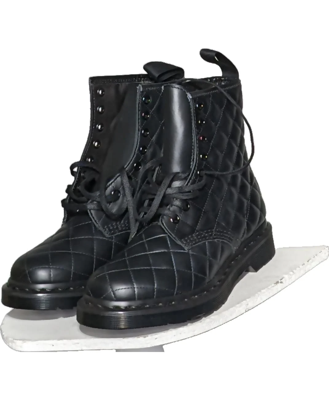DR. MARTENS
