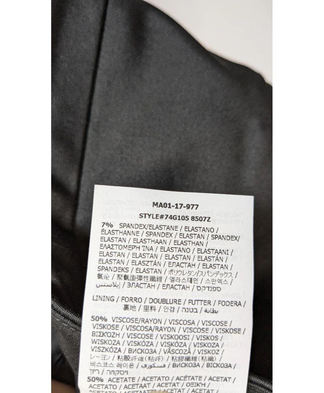 GUESS - Image 5