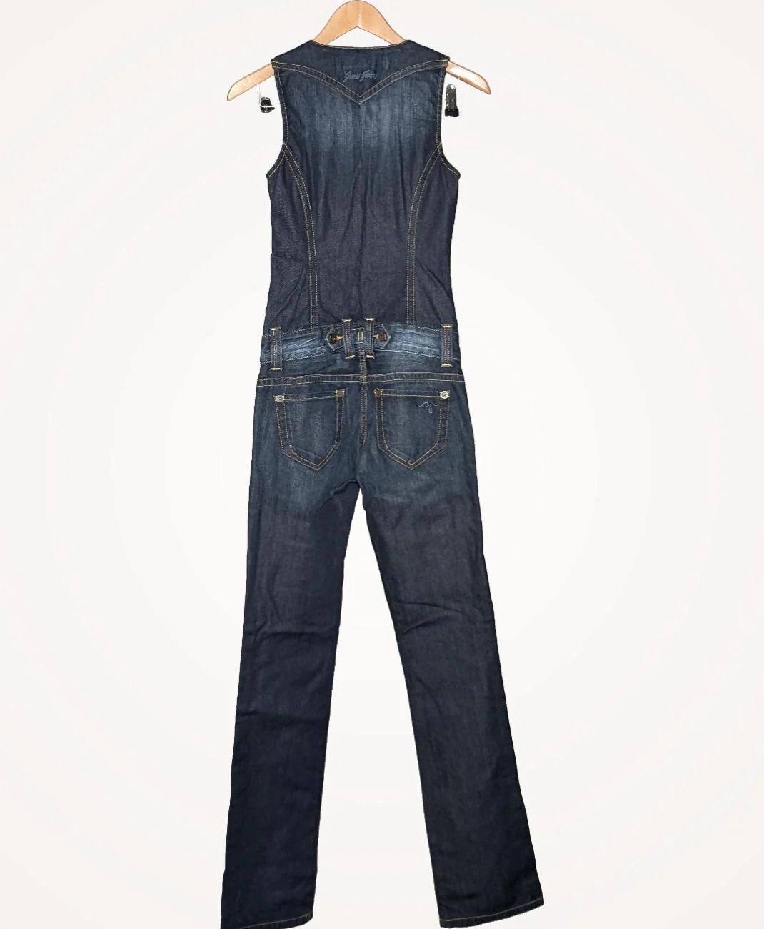 GUESS - Image 4