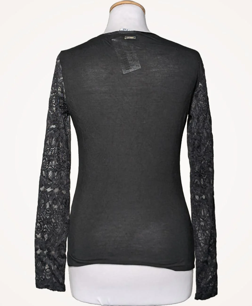 GUESS - Image 4