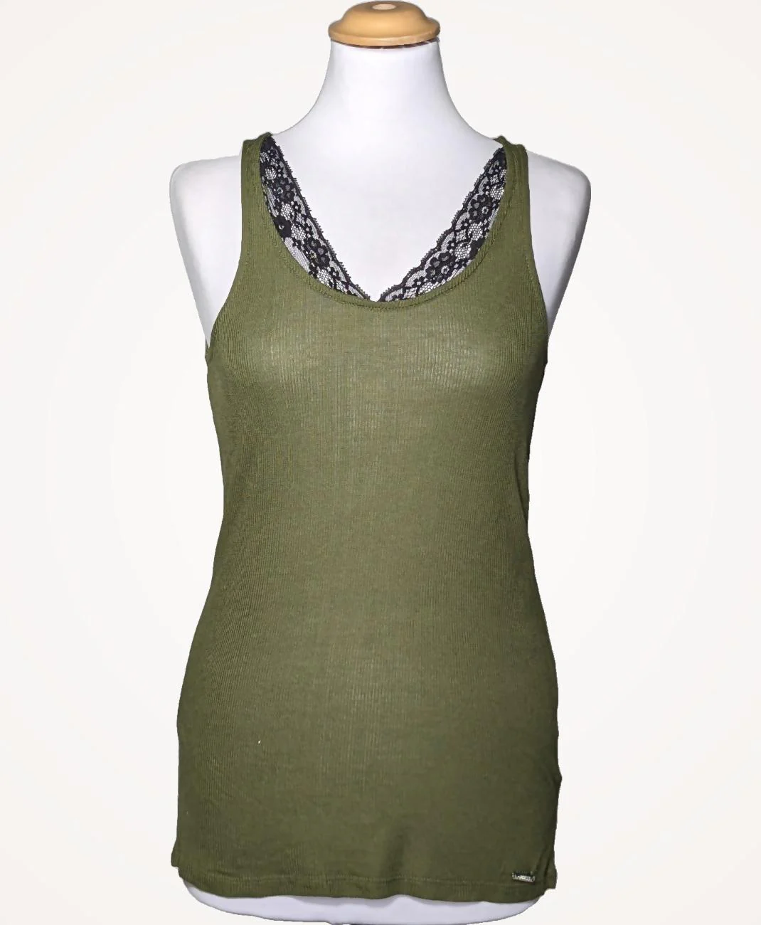 GUESS - Image 3
