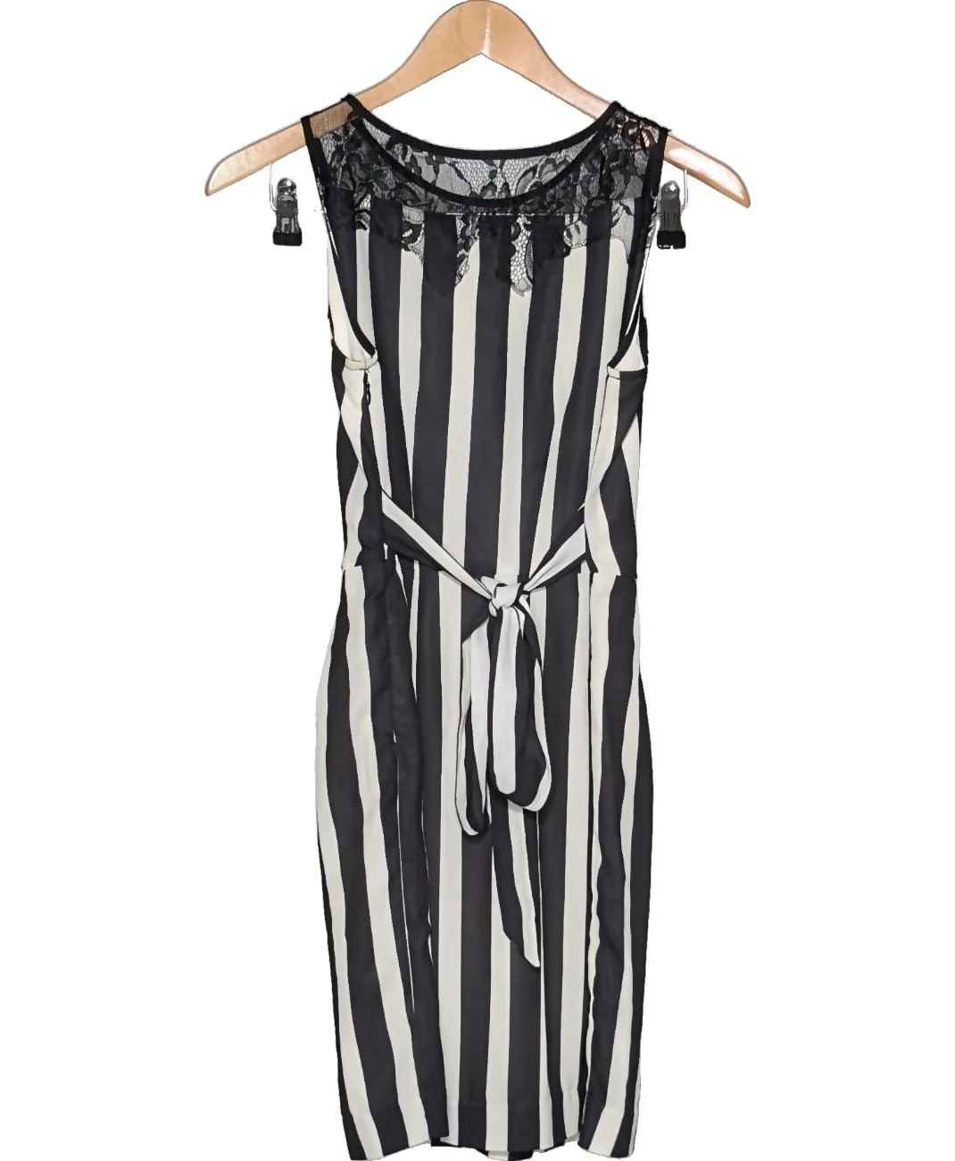 GUESS - Image 2
