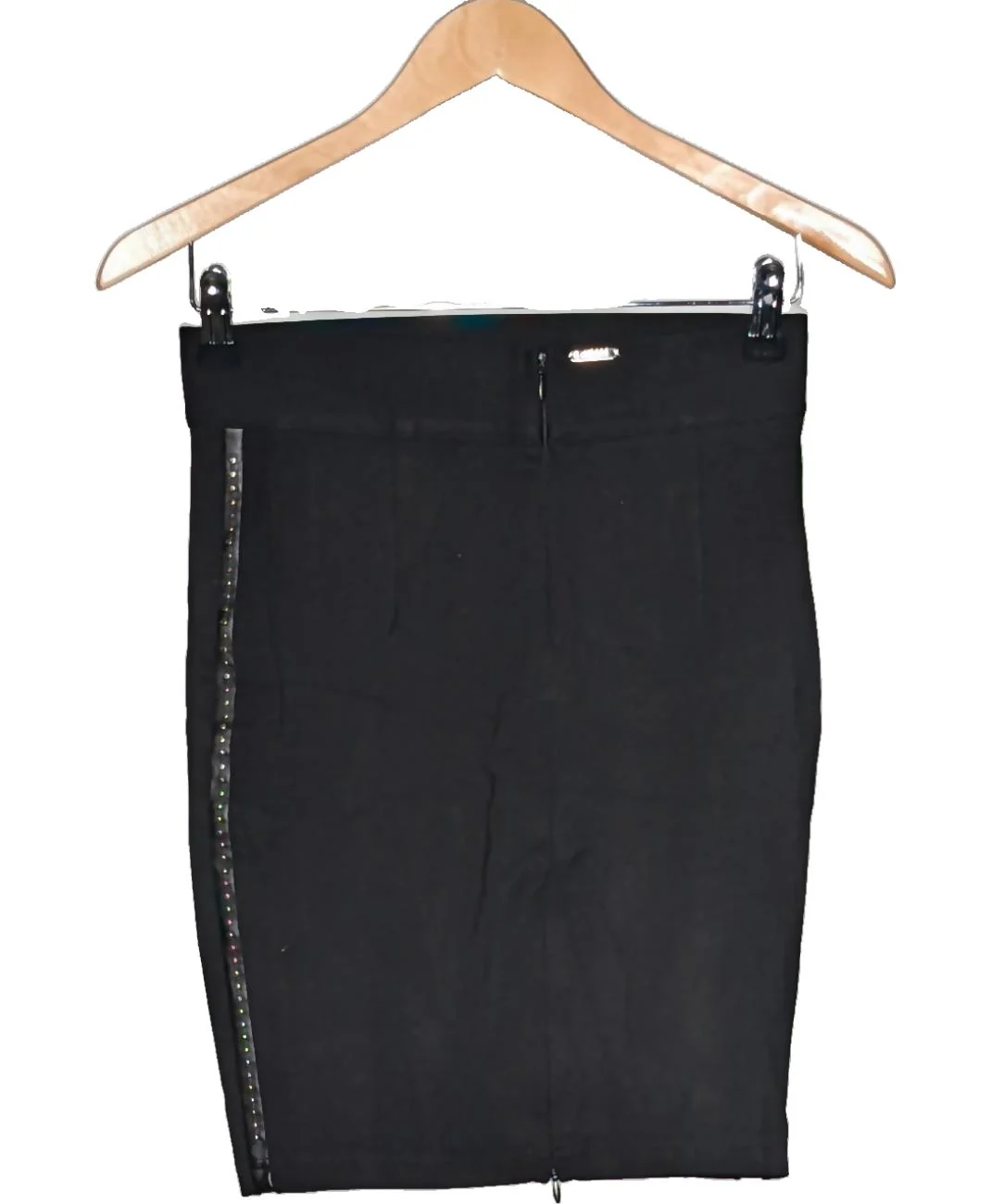 GUESS - Image 2