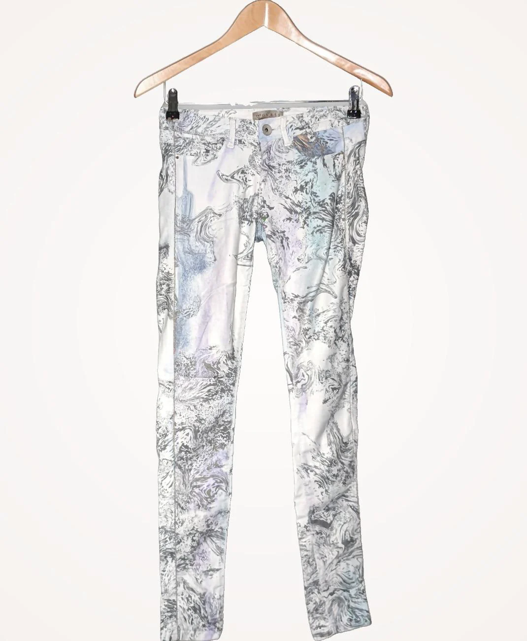 GUESS - Image 3