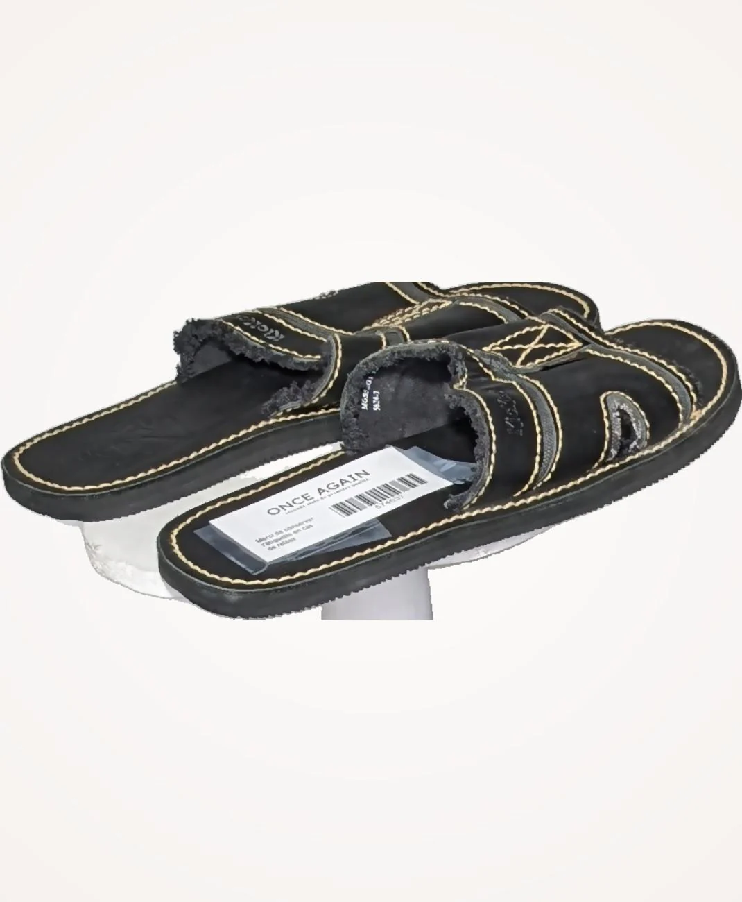 KICKERS - Image 4