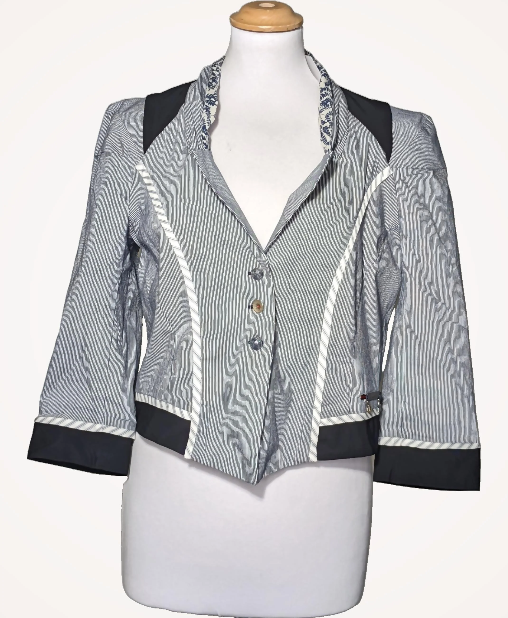 LMV - Image 3