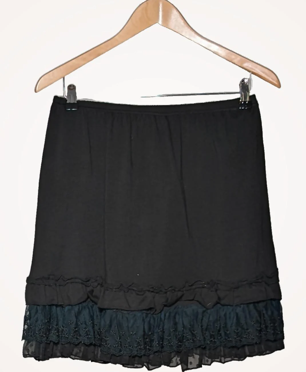 MOLLY BRACKEN - Image 3