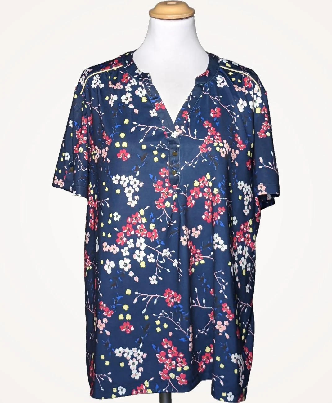 NEW LOOK - Image 3