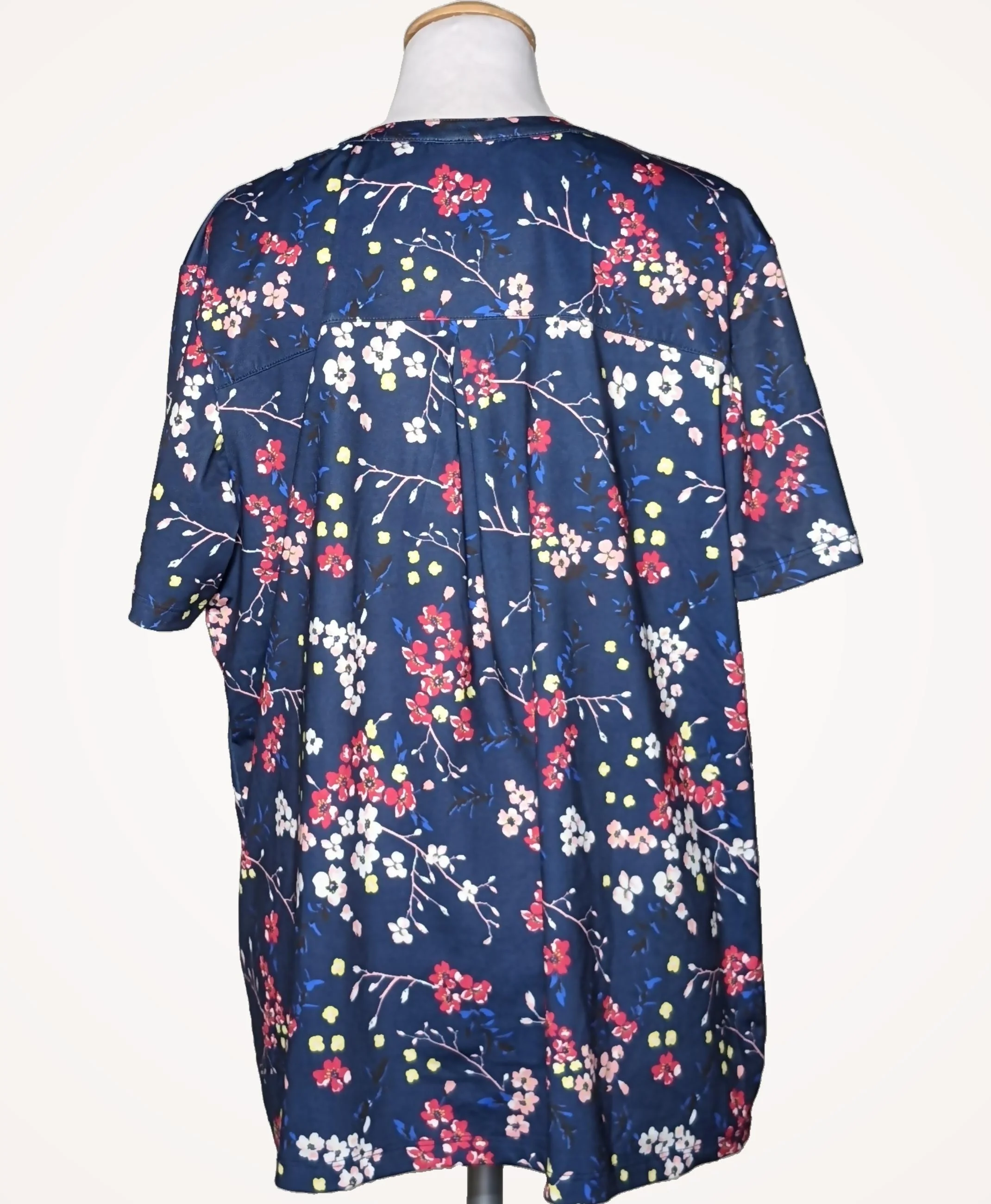 NEW LOOK - Image 4