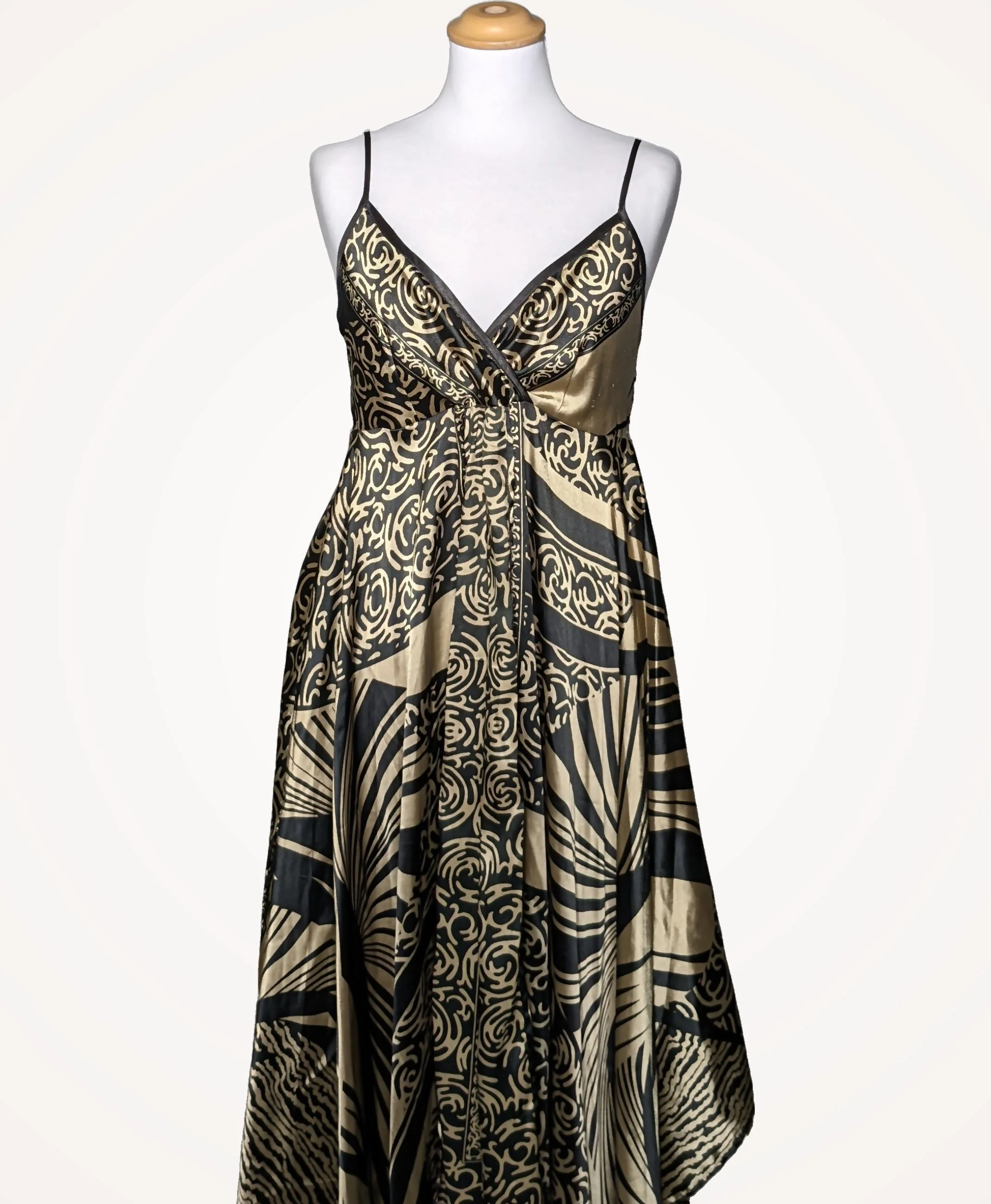 NEW LOOK - Image 3