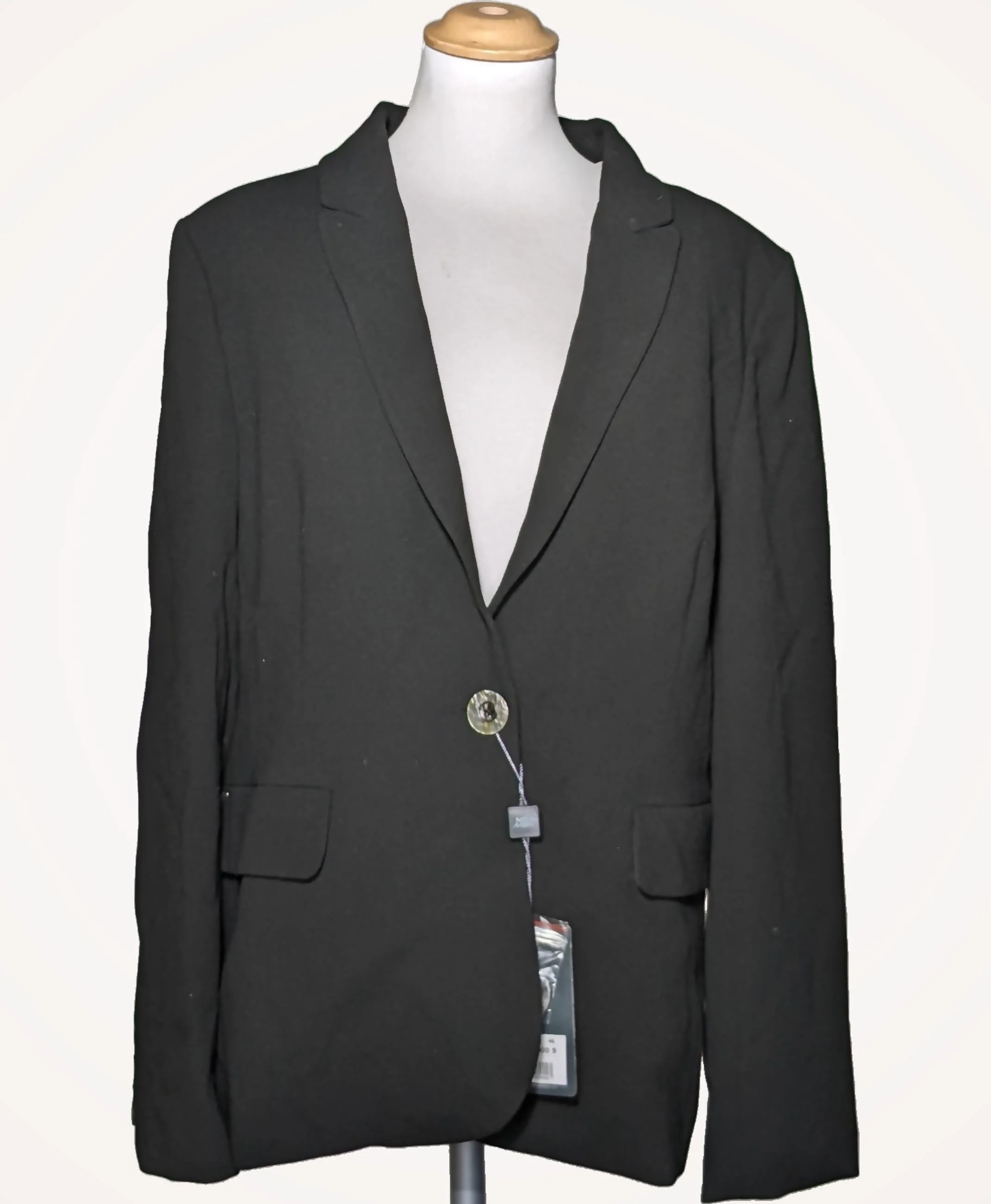 NEW MAN - Image 3