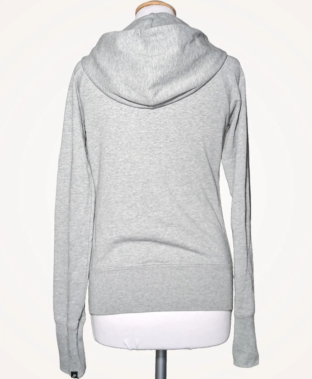 NIKE - Image 4