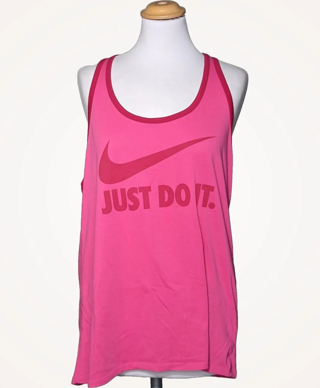 NIKE - Image 2