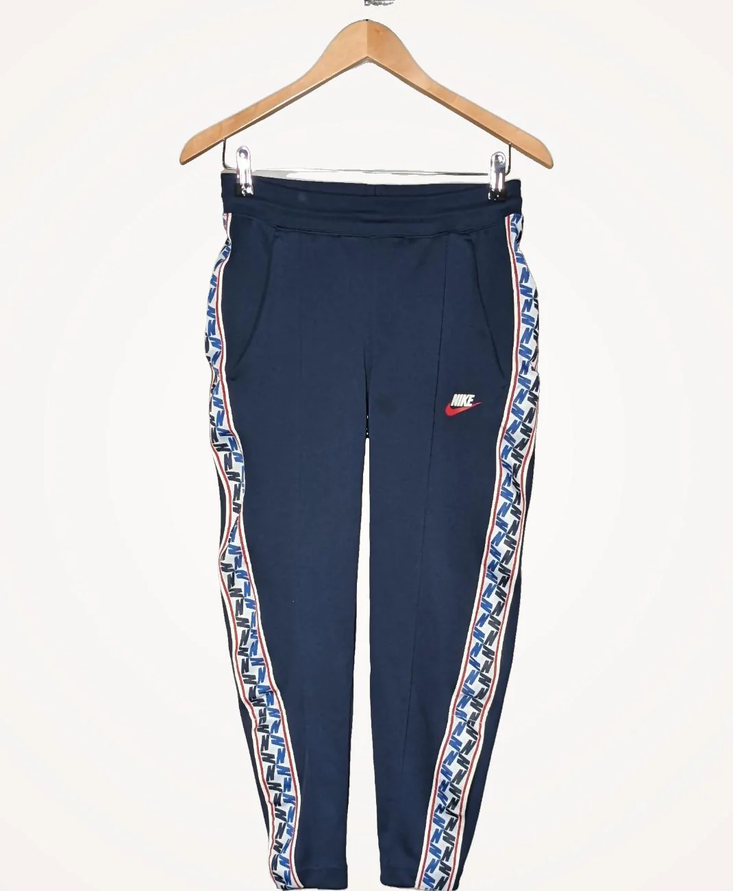 NIKE - Image 3
