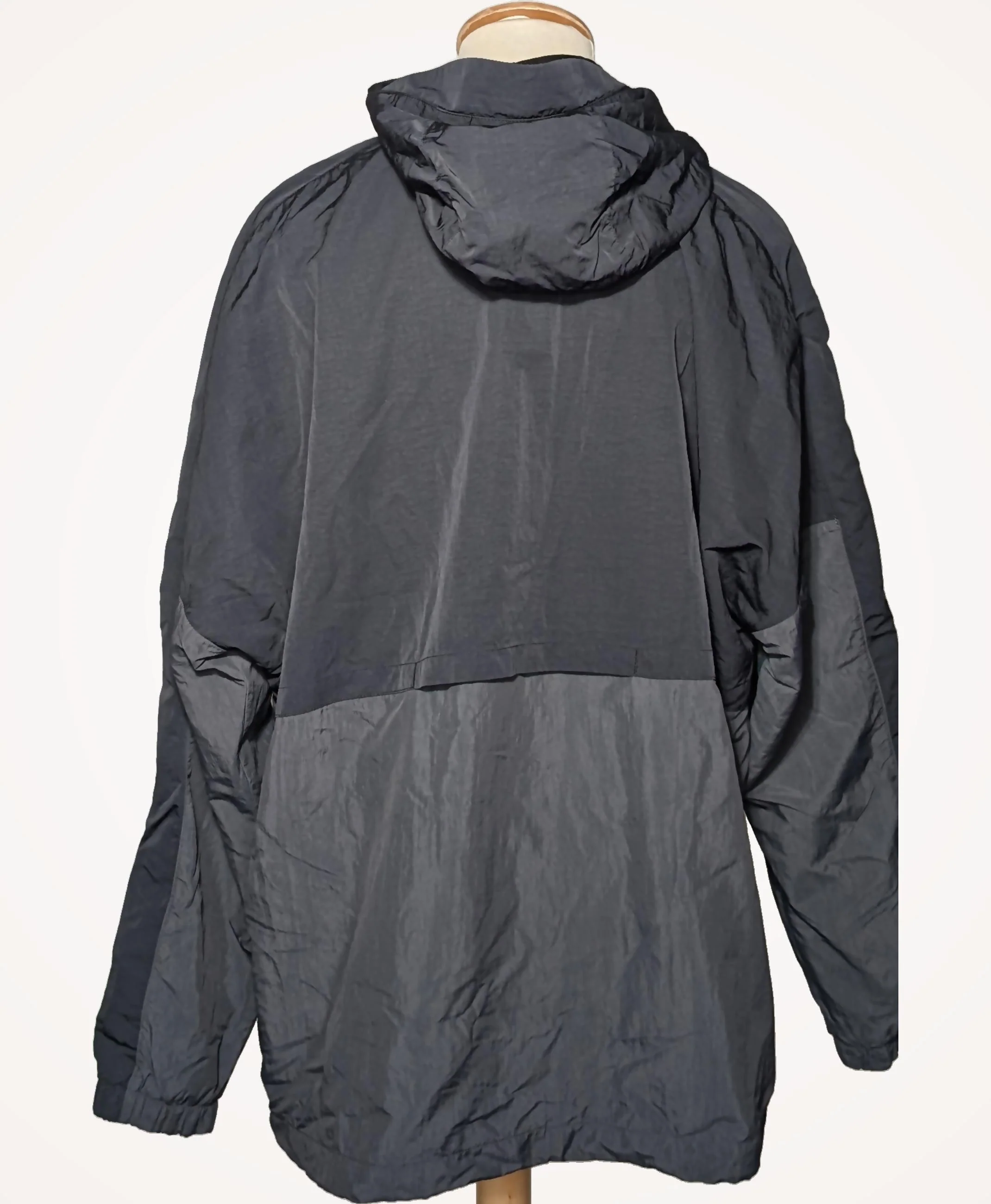 NIKE - Image 4