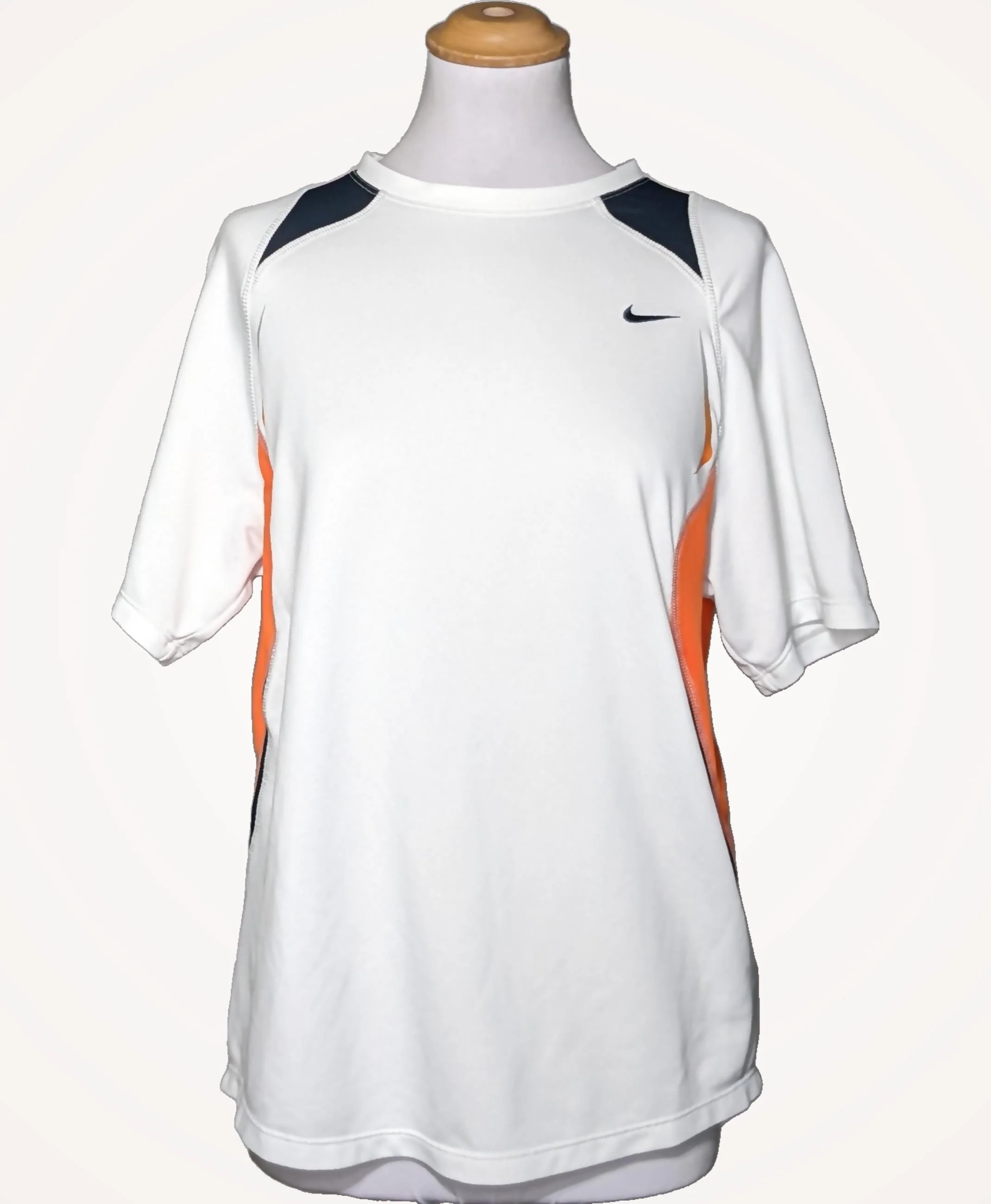 NIKE - Image 3