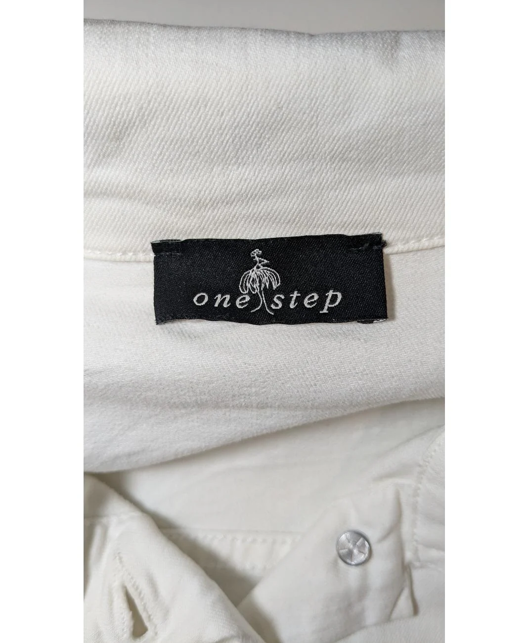 ONE STEP - Image 7