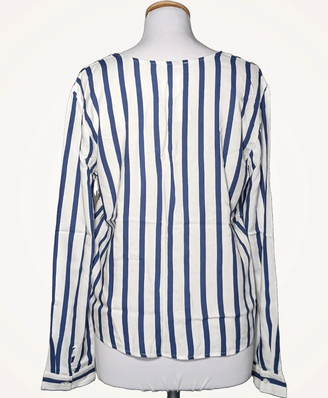 PULL AND BEAR - Image 4