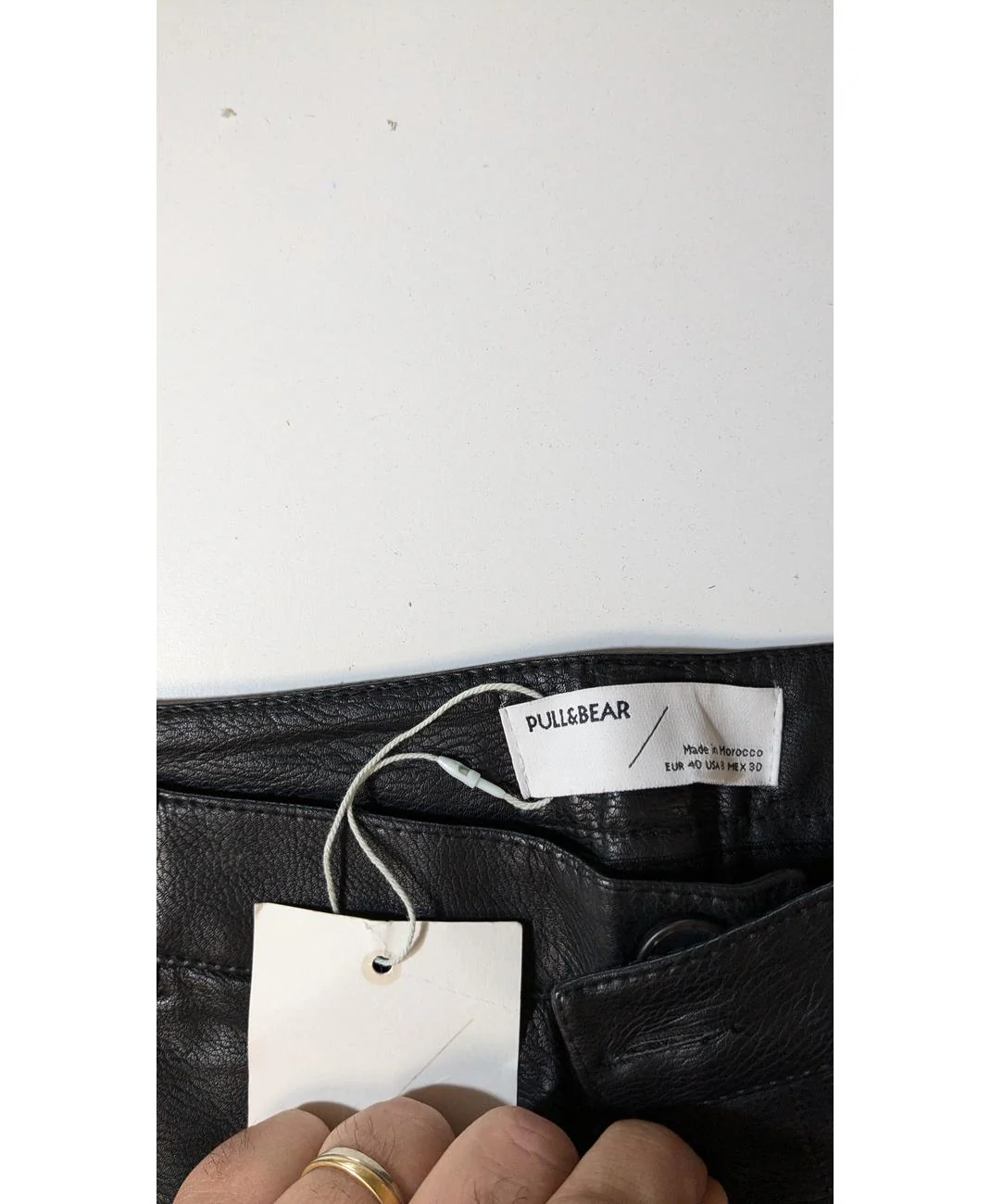 PULL AND BEAR - Image 5