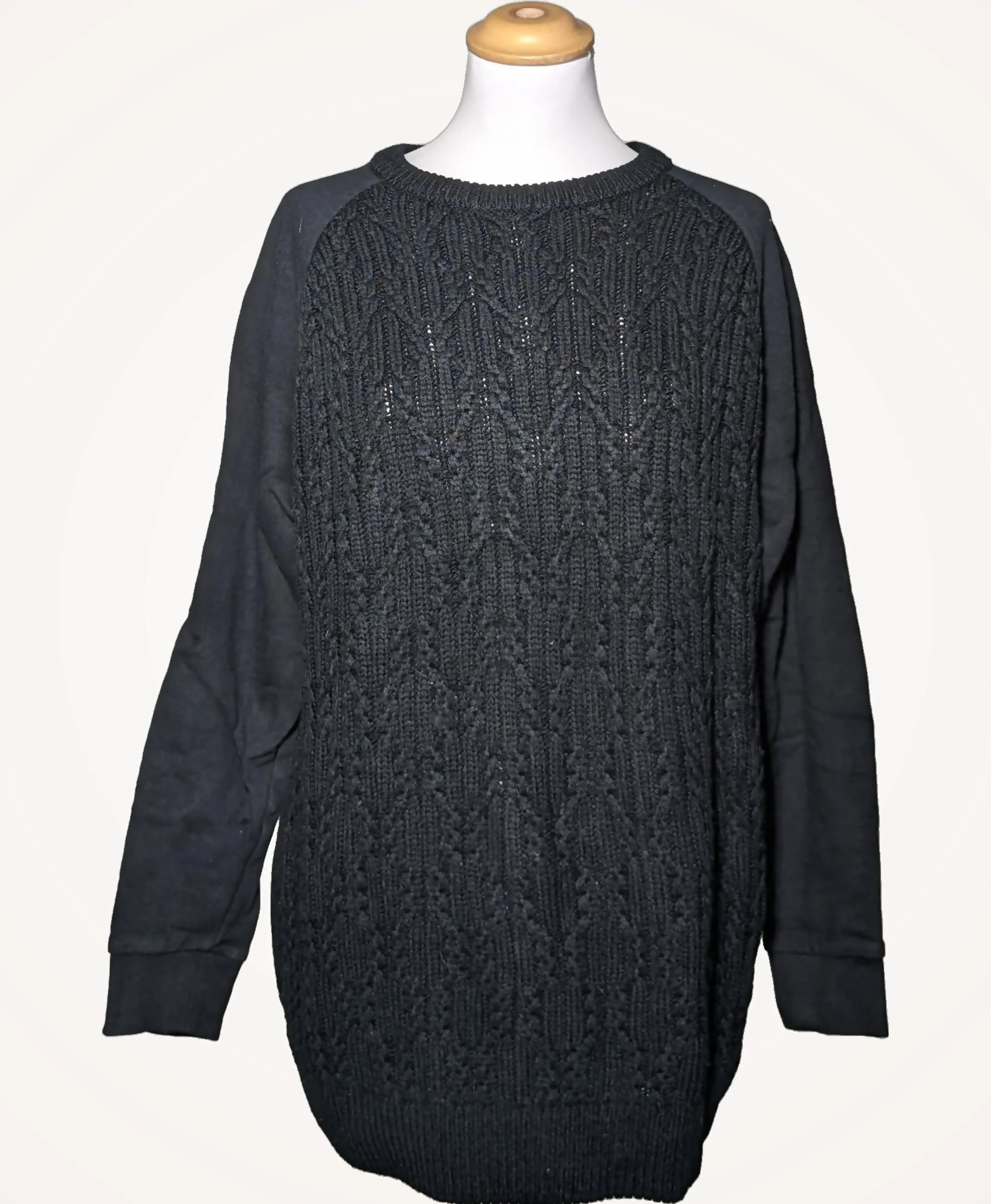 PULL AND BEAR - Image 3