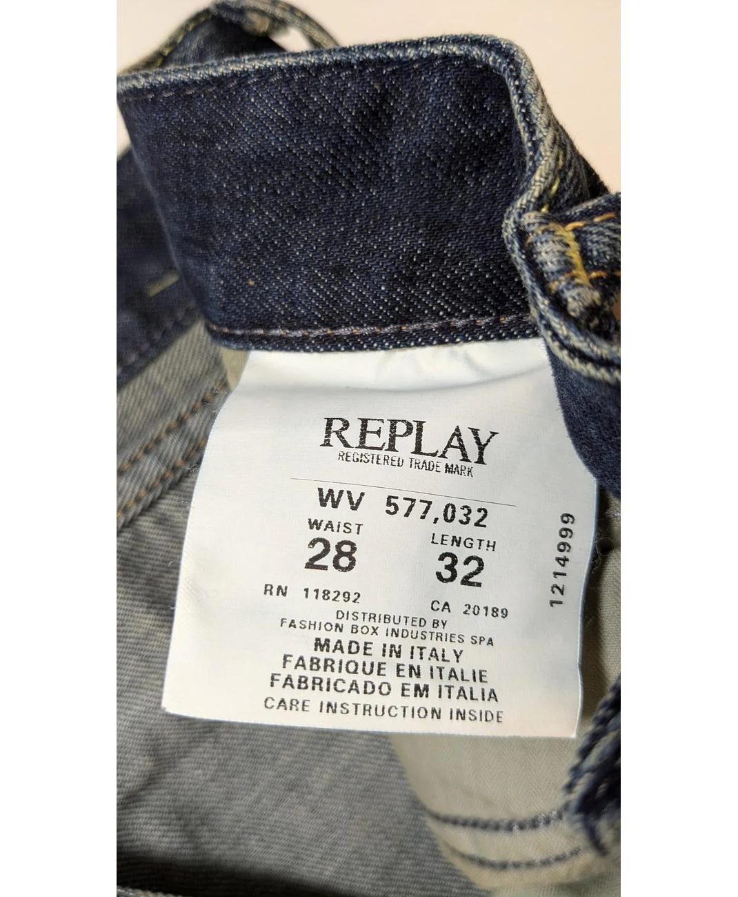 REPLAY - Image 6