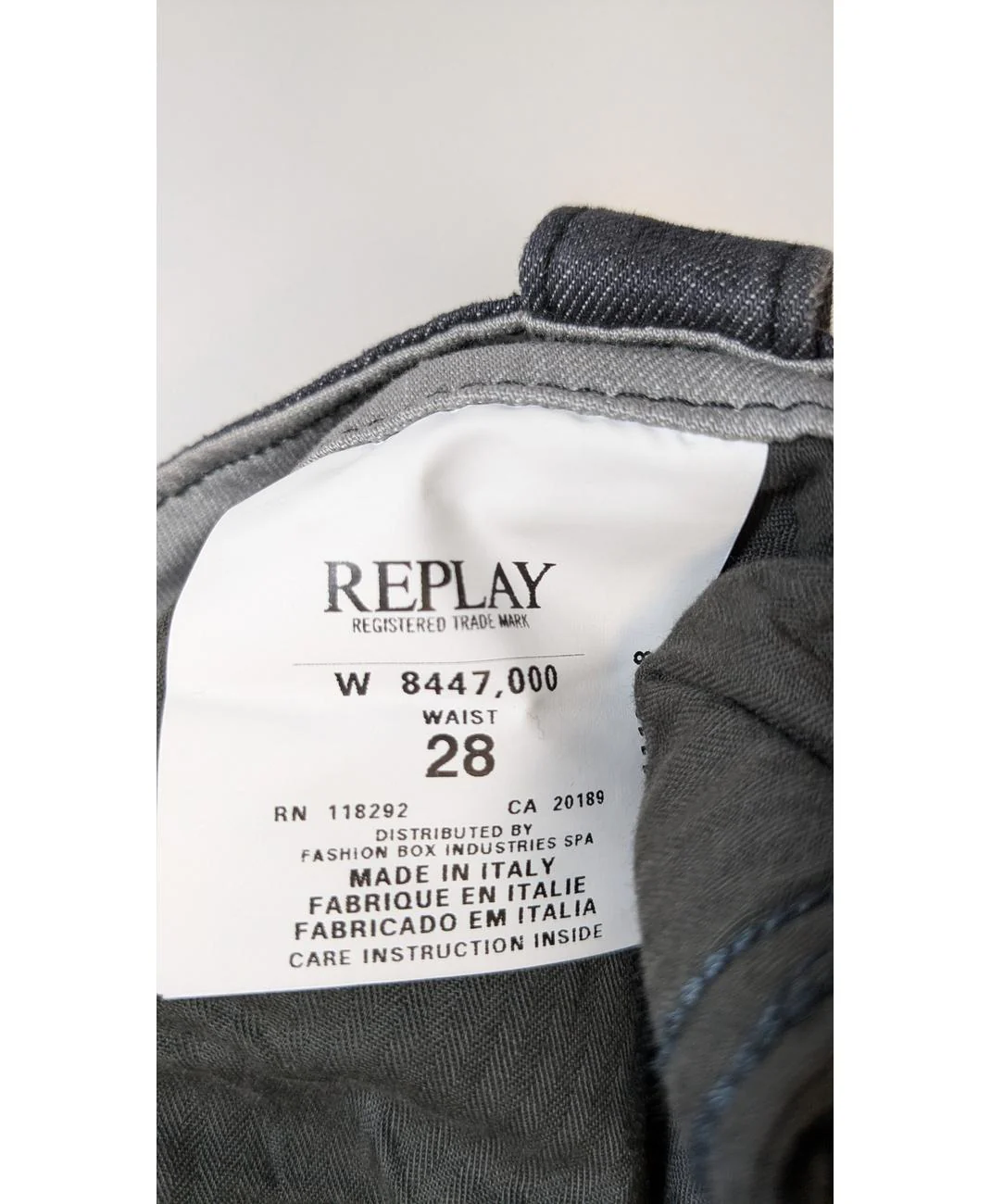 REPLAY - Image 6