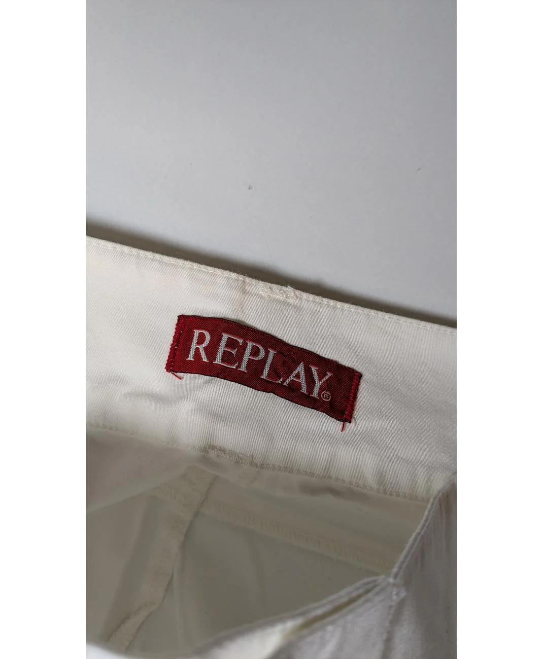 REPLAY - Image 5