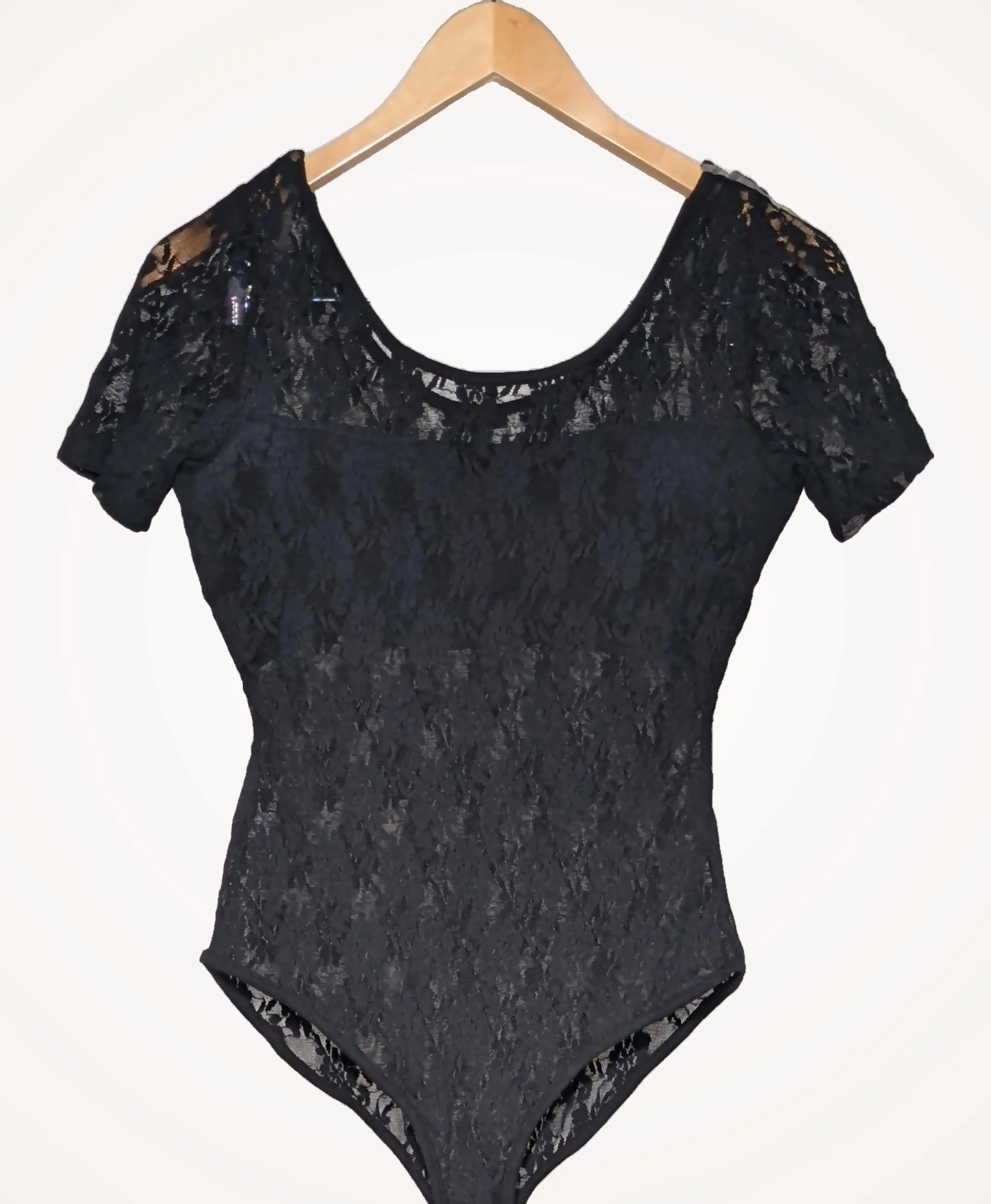 RIVER ISLAND - Image 3