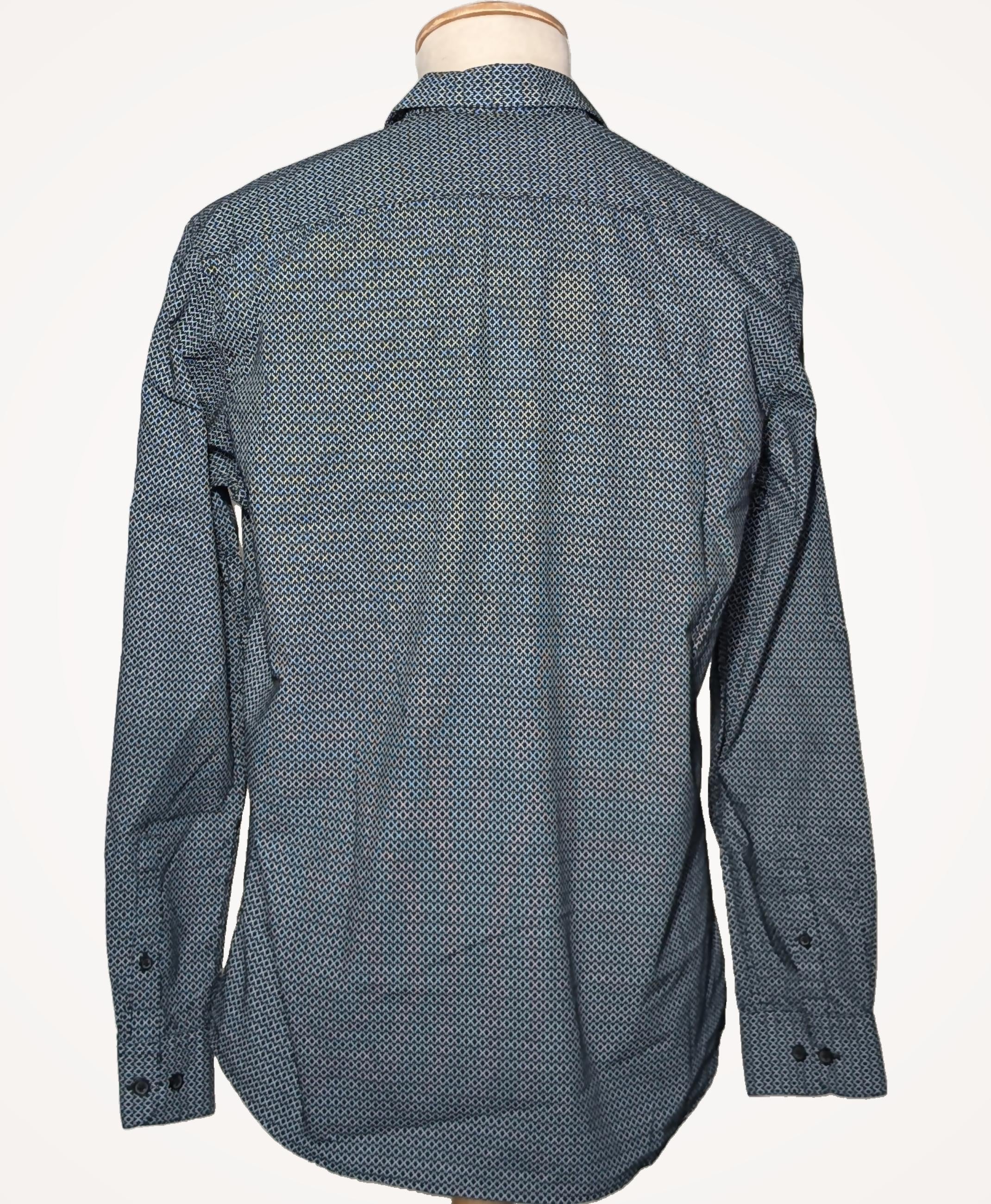 SELECTED - Image 4