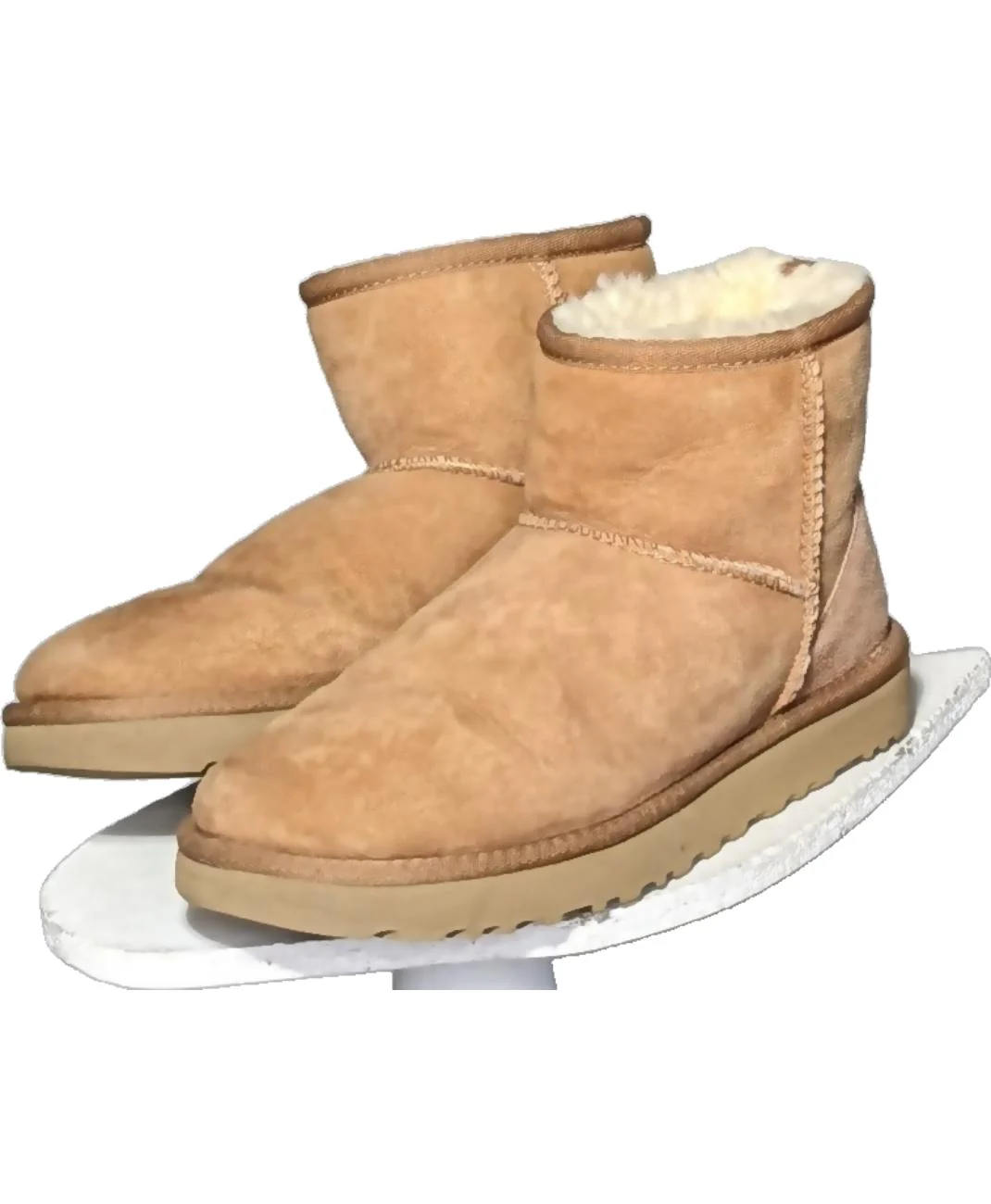 UGG