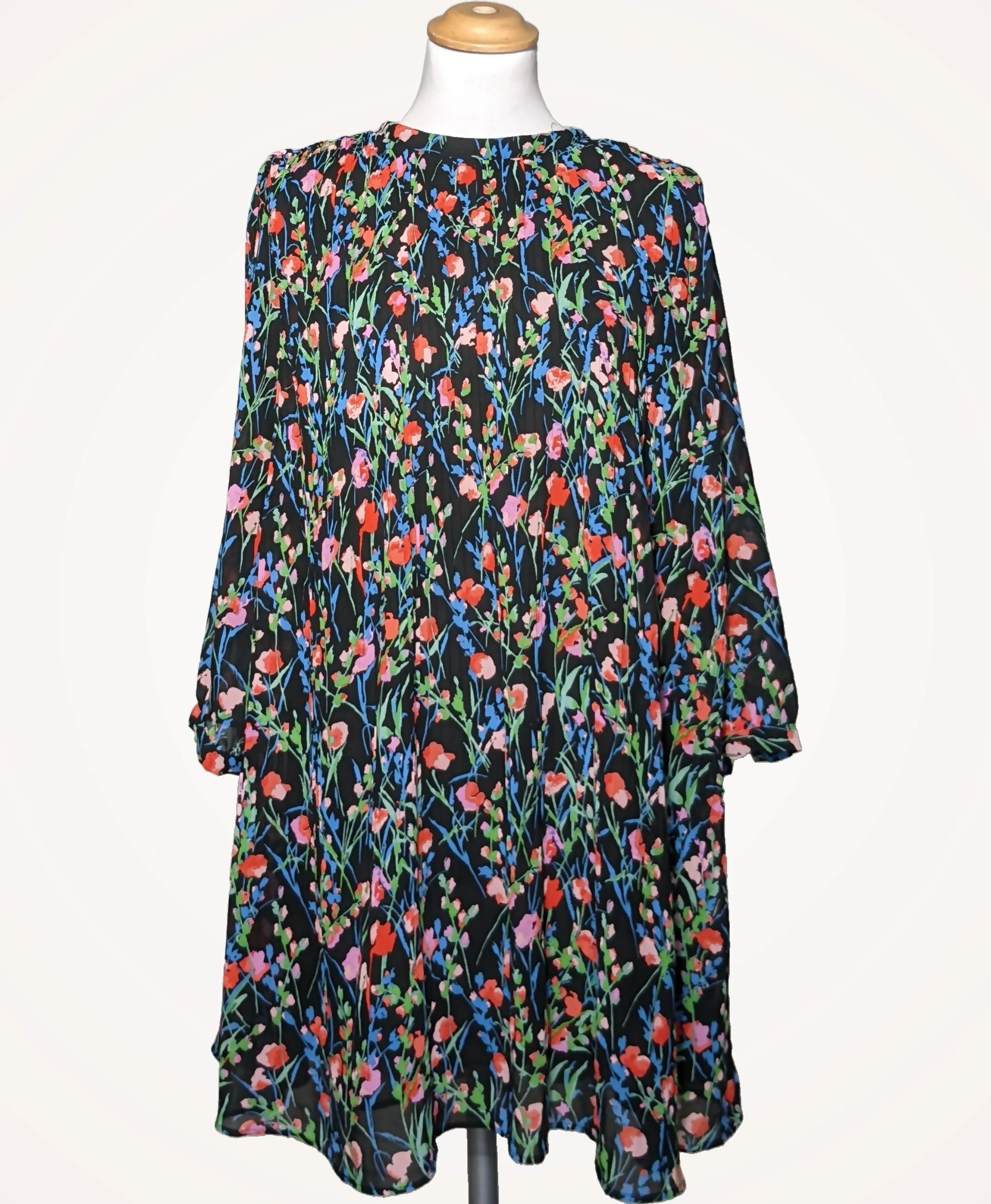 ZARA - Image 3